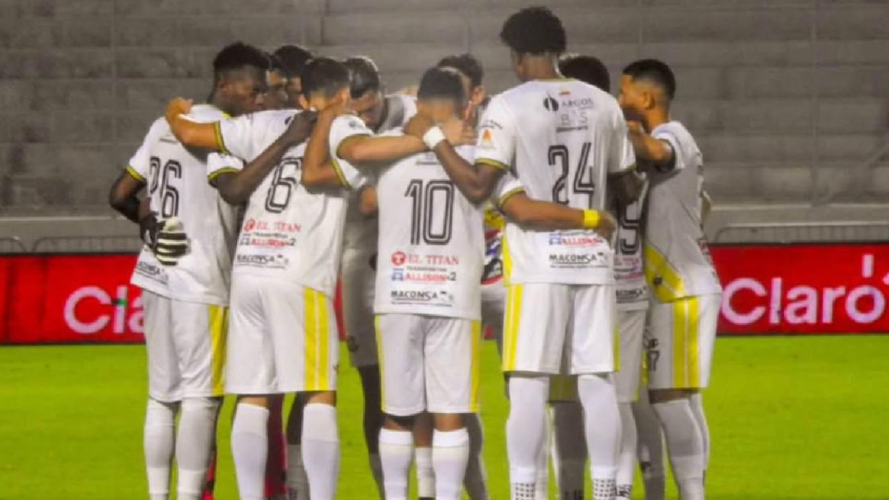 Jugador de Génesis cambia del club tras la fusión con Policía Nacional FC