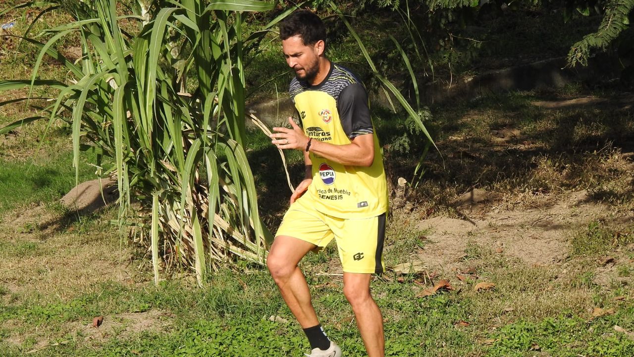 Marcelo Canales no entra en planes del nuevo Génesis y cambiará de club