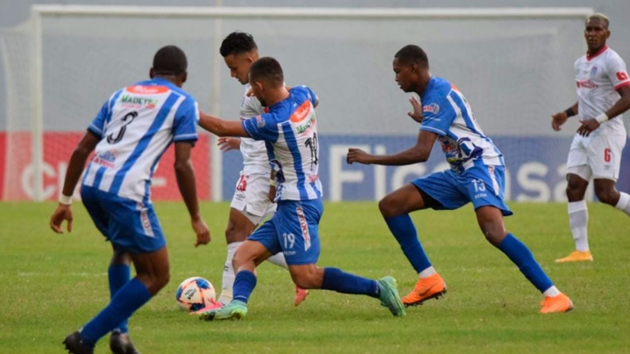 Olimpia hoy vs. Victoria: ¿Cómo va?, alineaciones y quién transmite EN VIVO