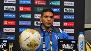 Carlos Pineda revela que es lo que más le motiva de enfrentarse a Canadá