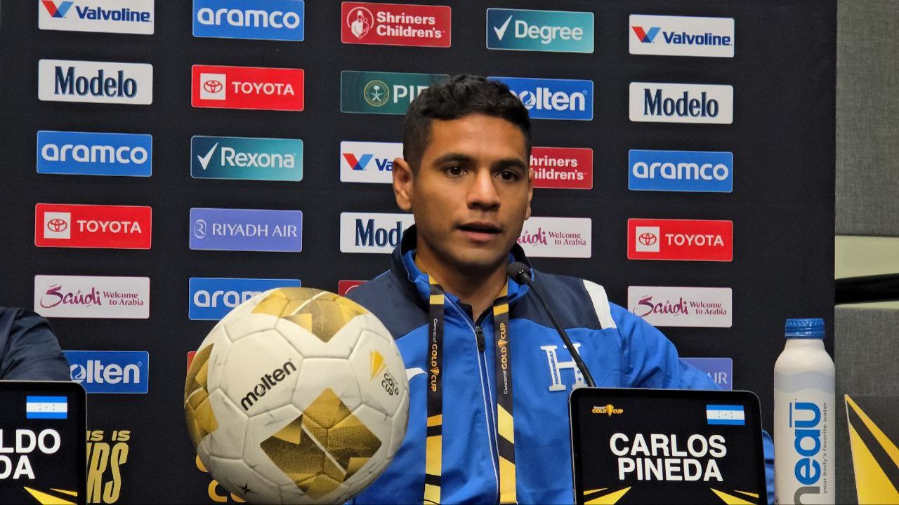Carlos Pineda revela que es lo que más le motiva de enfrentarse a Canadá