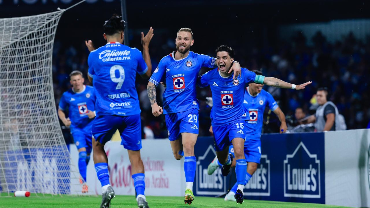 Cruz Azul destrozó al Vancouver Whitecaps en la final de la Concacaf Champions Cup