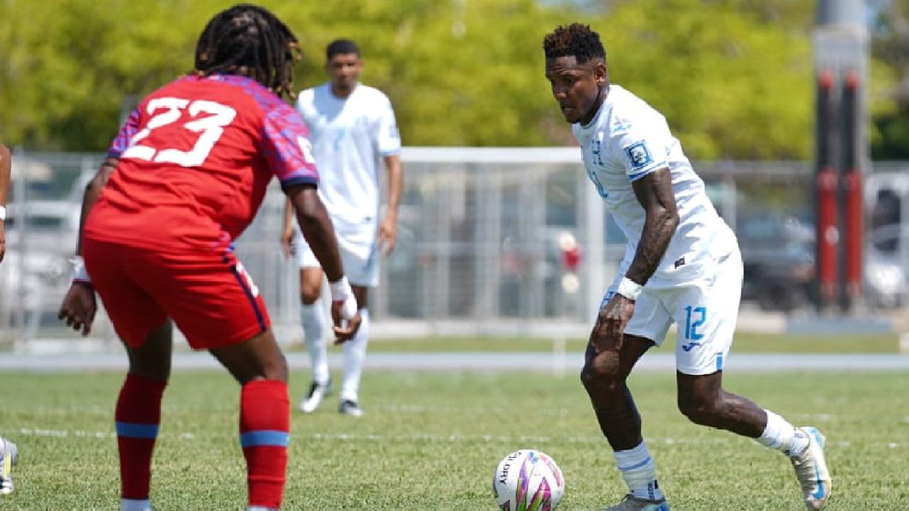 Honduras derrota por la mínima a Islas Caimán y sigue líder de su grupo