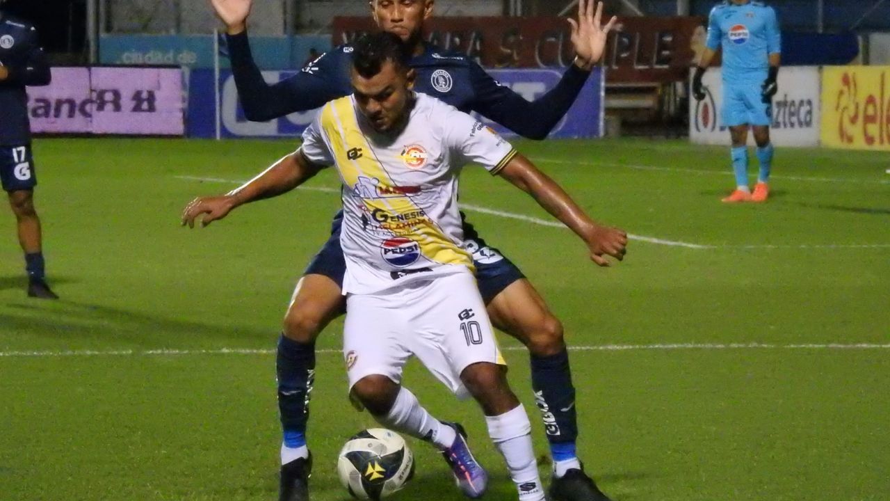 Mario Martínez ya tendría definido su equipo para el próximo torneo