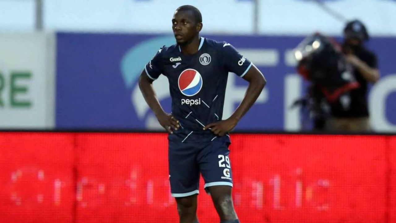 Muma Fernández es presentado por su nuevo equipo para el torneo Apertura 2025