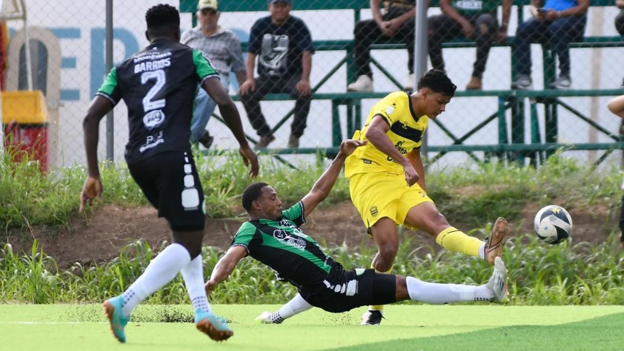 Club de Liga Nacional es sancionado con puntos y sin poder fichar si no paga deuda