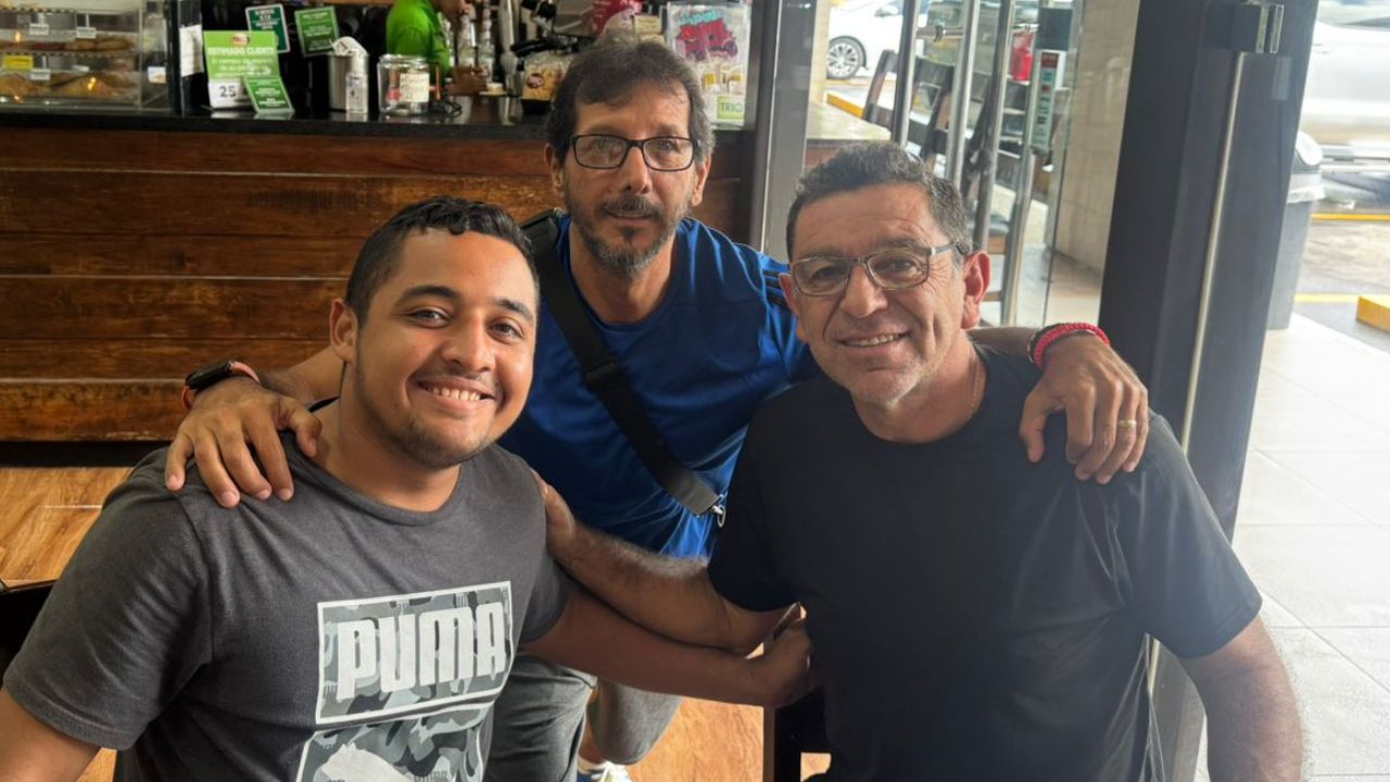 David Patiño arribó a Honduras y trae un refuerzo mexicano para Victoria