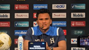 Denil Maldonado habla sobre el favoritismo de Panamá ante Honduras