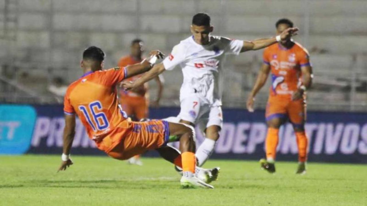 Jugadores del extranjero se vienen a probar a la Liga Nacional