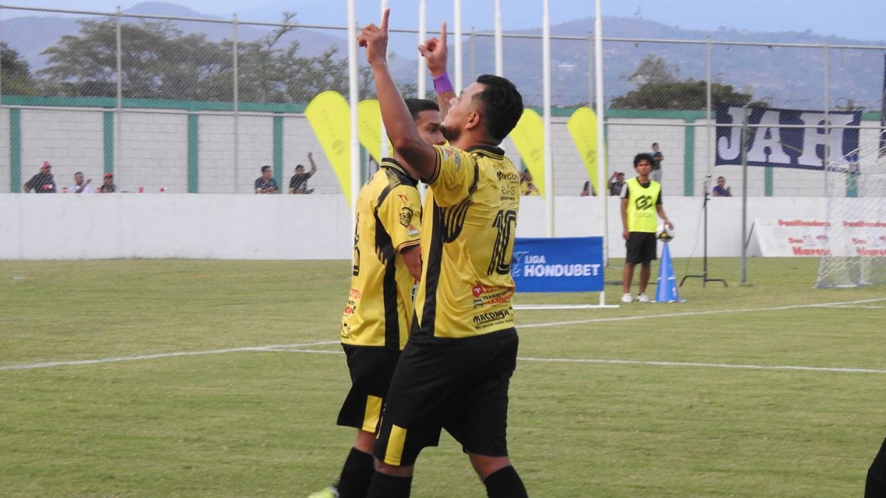 Mario Martínez sigue vigente y tiene nuevo club para el torneo Apertura 2025