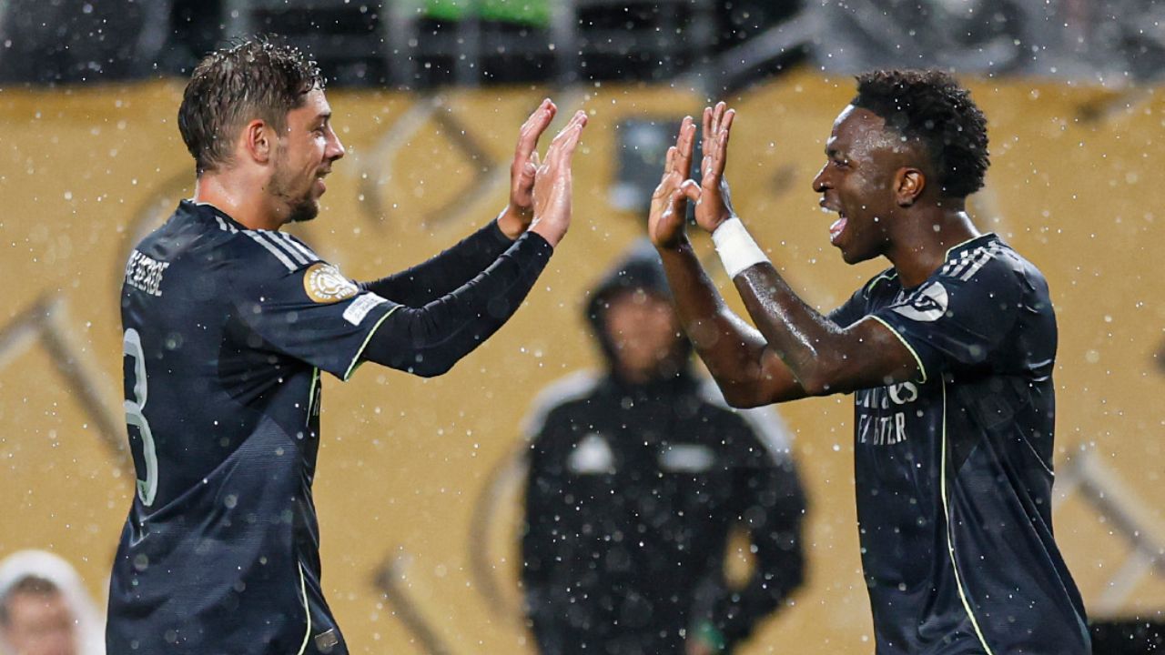 Real Madrid cumple ante RB Salzburg y avanza líder de su grupo