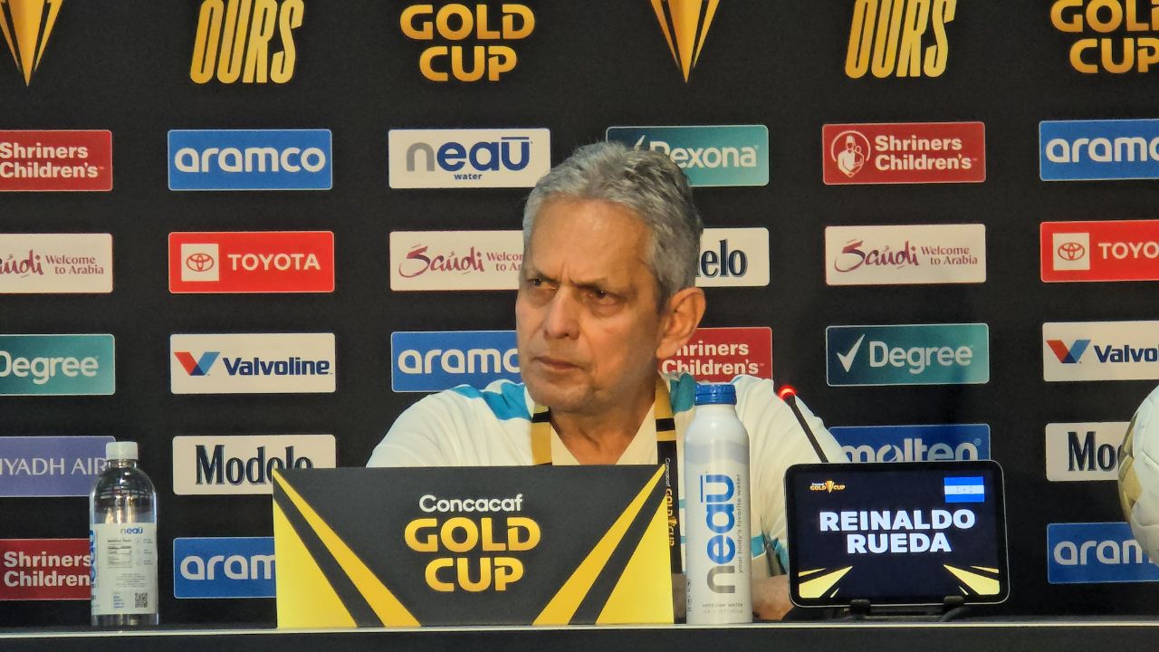 Reinaldo Rueda elogia a sus jugadores por la clasificación a cuartos de final