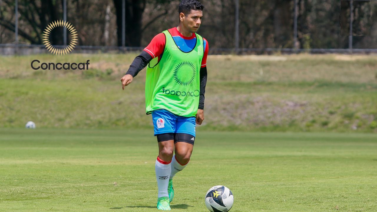 Carlos Pineda no fue inscrito para jugar la Copa Centroamericana con Olimpia