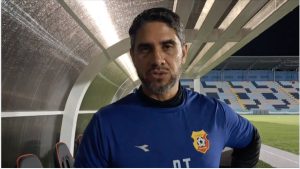 Entrenador del Herediano elogia la grama híbrida en el Estadio Ceibeño