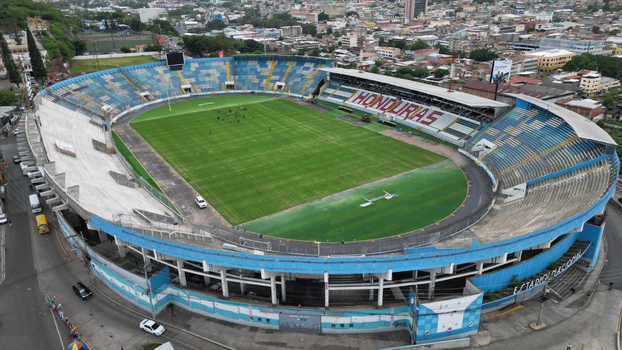Así avanza la construcción del centro comercial en el Estadio Nacional Chelato Uclés