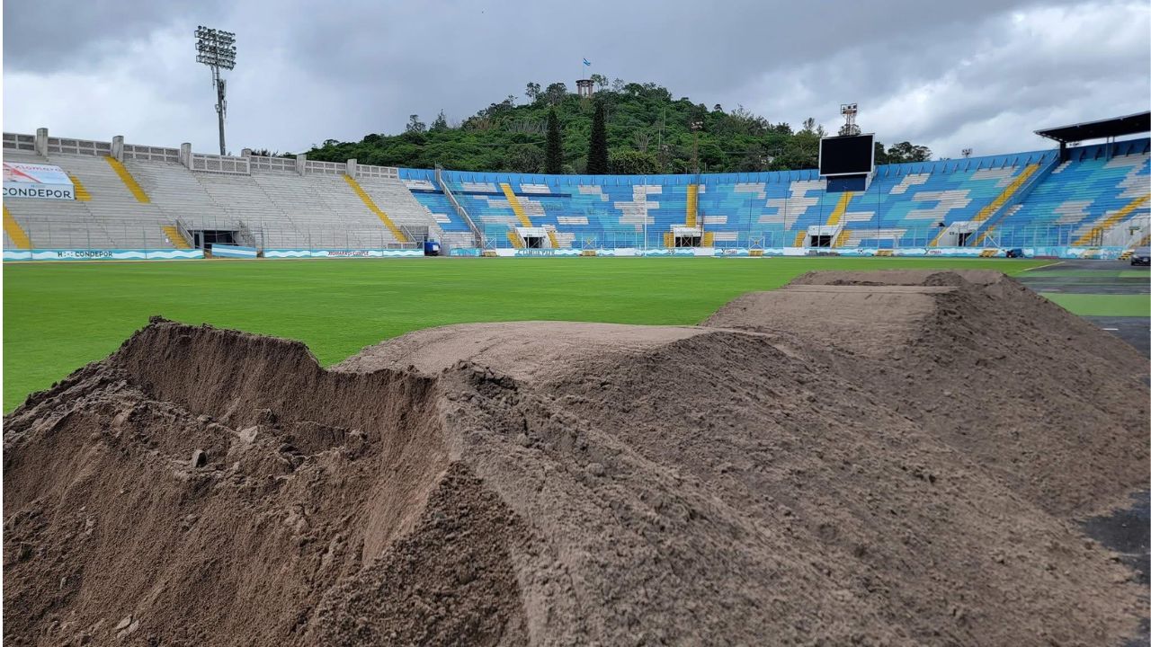 Grama del Estadio Nacional entra en proceso de mantenimiento previo al inicio del torneo