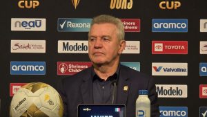 Javier Aguirre sorprende con felicitación personal a jugadores de Honduras