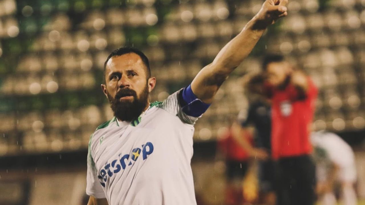 Alfredo Mejía se despide del Levadiakos y decide retirarse del fútbol