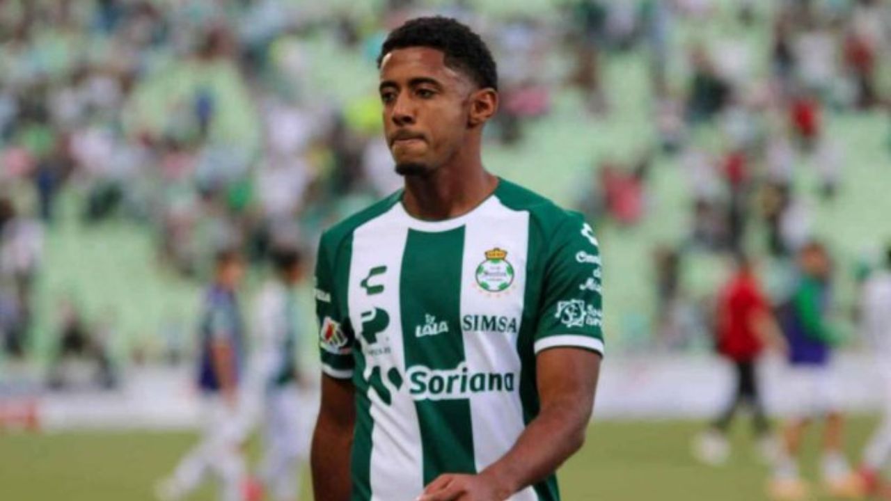 La decisión de Santos Laguna con Choco Lozano previo a debutar en el Apertura 2025 en México