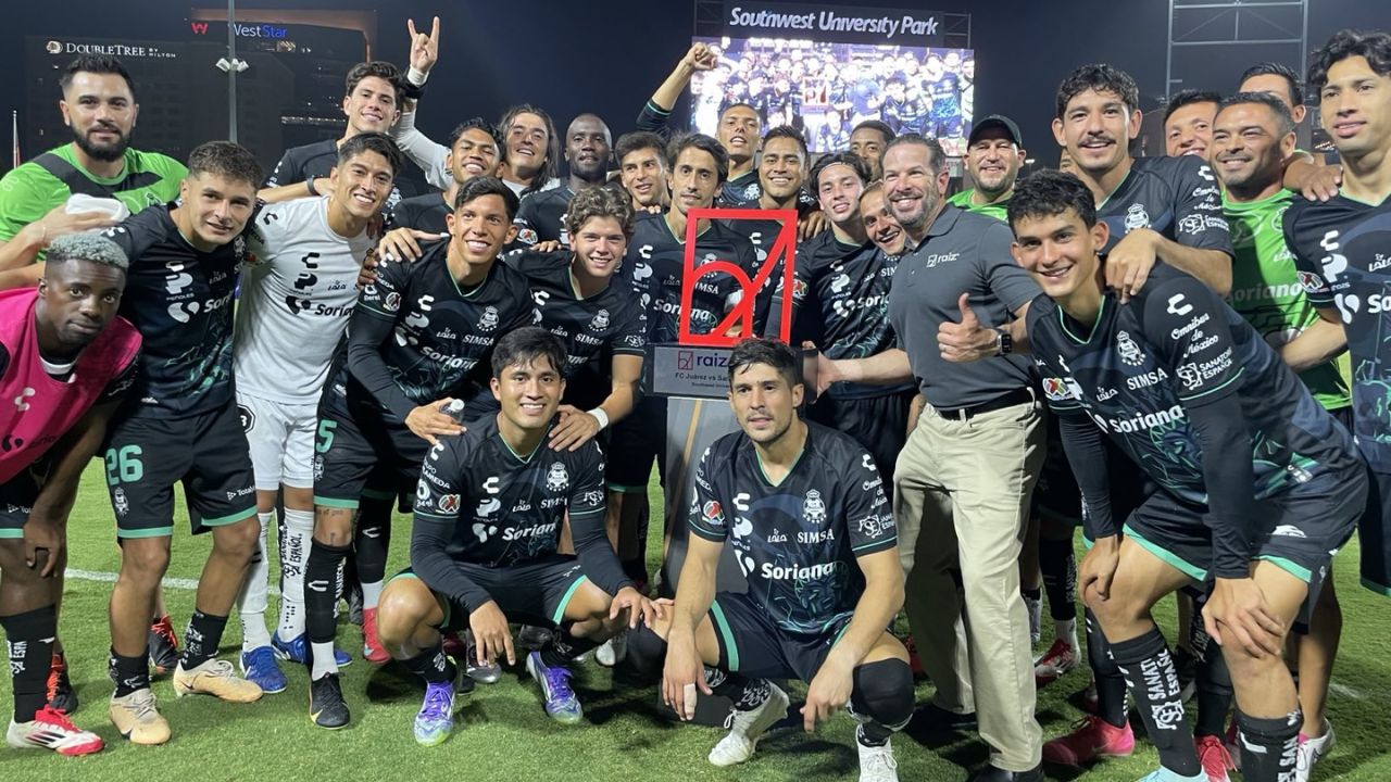 Choco Lozano gana su primer título como jugador del Santos Laguna