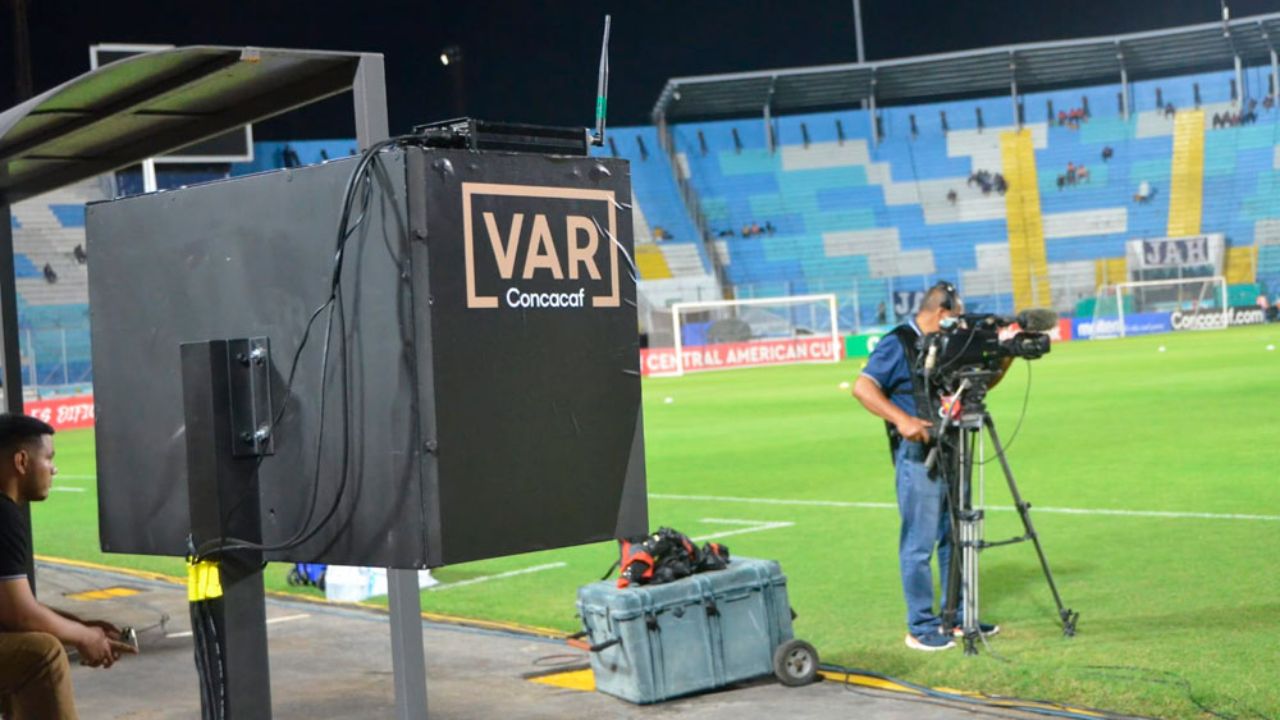 Concacaf confirma que debe haber VAR en la fase final de la eliminatoria