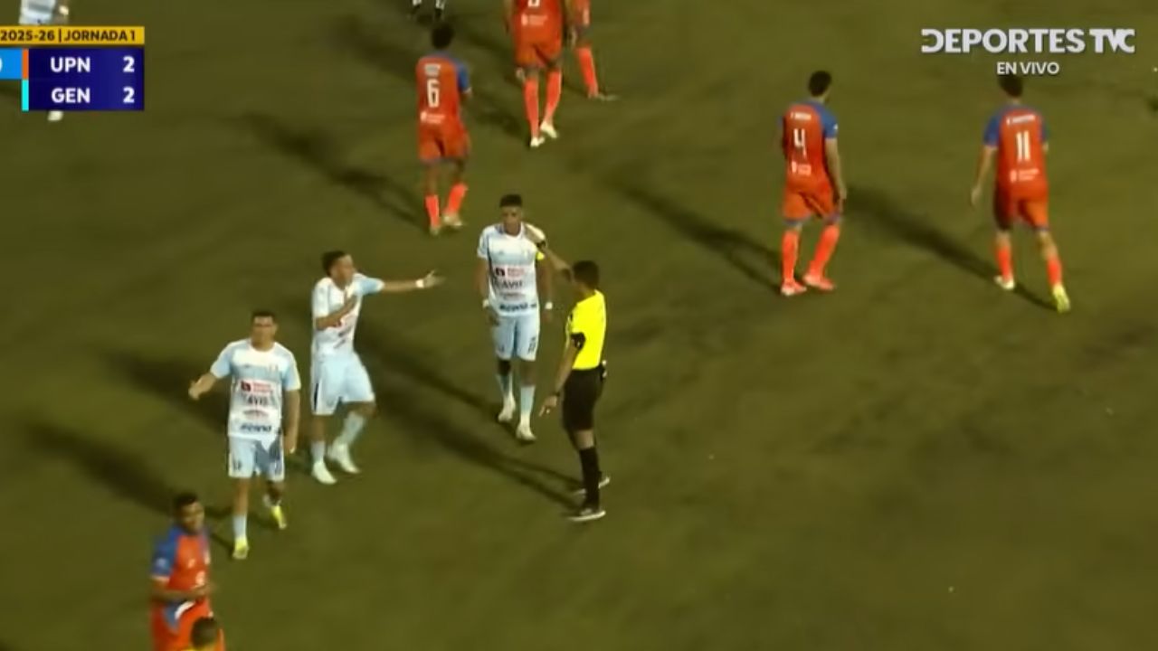 Policía Nacional se pronuncia tras polémico gol anulado de Génesis ante Lobos UPN