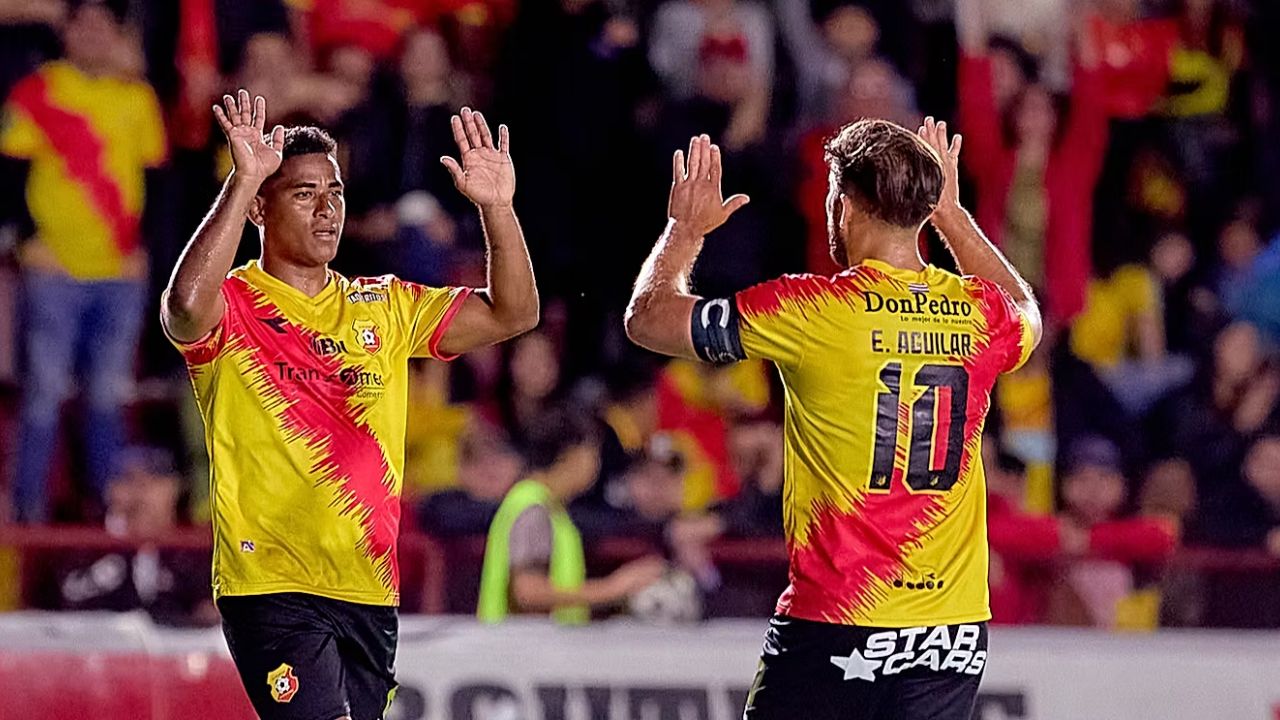 Herediano le pasa por encima a un desabrido Real España