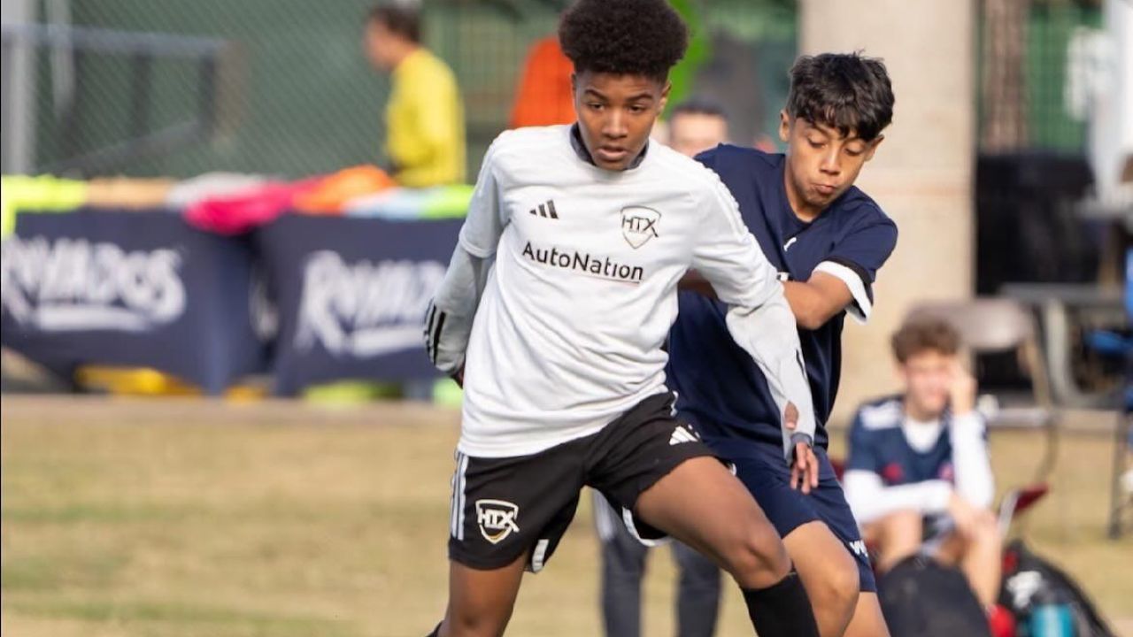 Delantero hondureño se pule en Academia de Fútbol en Houston, Texas