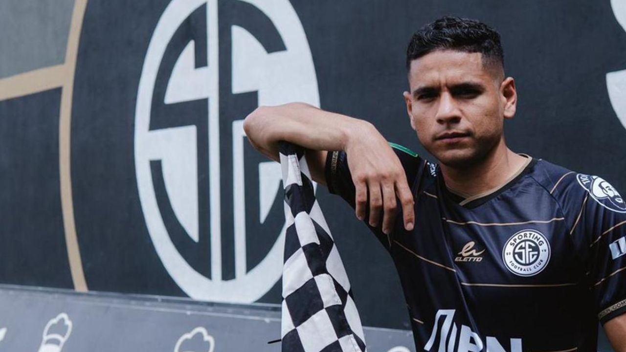 Carlos Pineda fue presentado como nuevo futbolista del Sporting San José