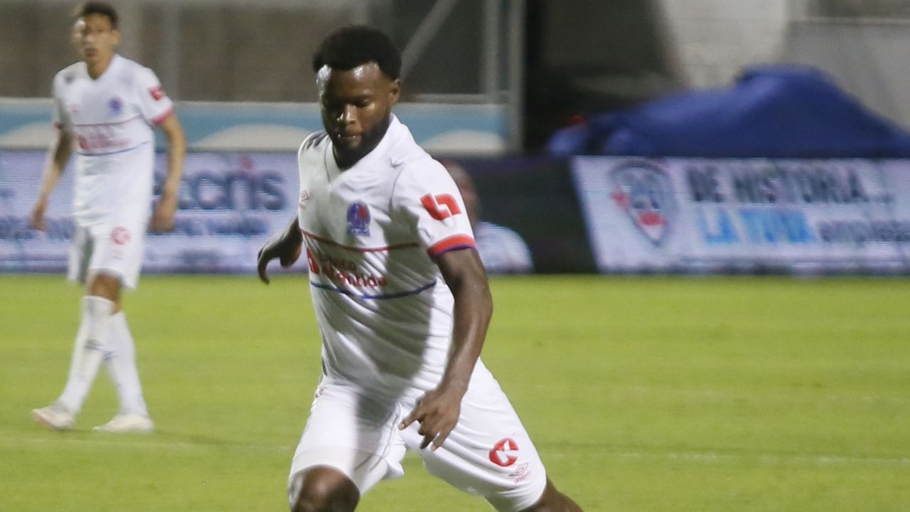 Elison Rivas comparte su principal objetivo como futbolista de Olimpia