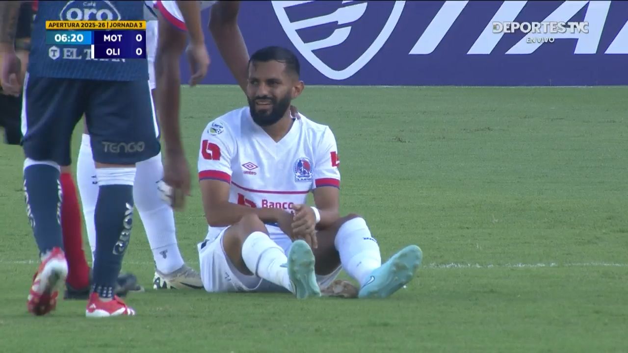 Jorge Álvarez sale lesionado en clásico capitalino ante Motagua