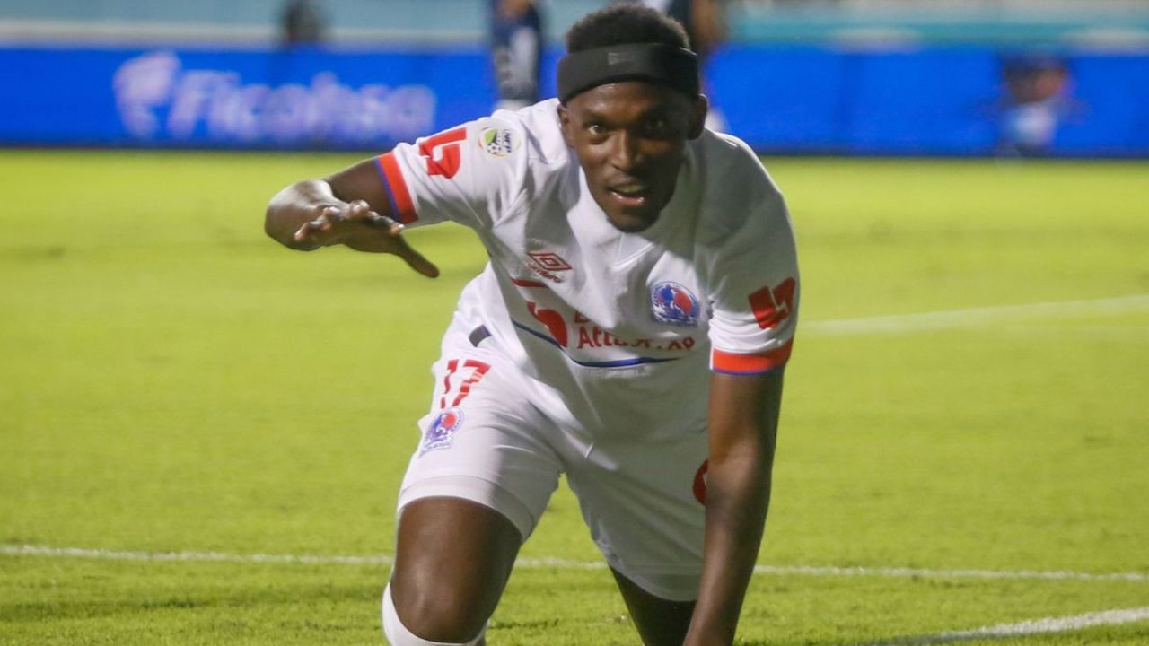 Revelado el club de Europa que fichó a Alberth Elis para la nueva temporada