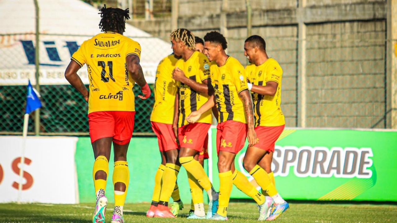 Real España se queda con el triunfo ante Choloma por la ventaja mínima