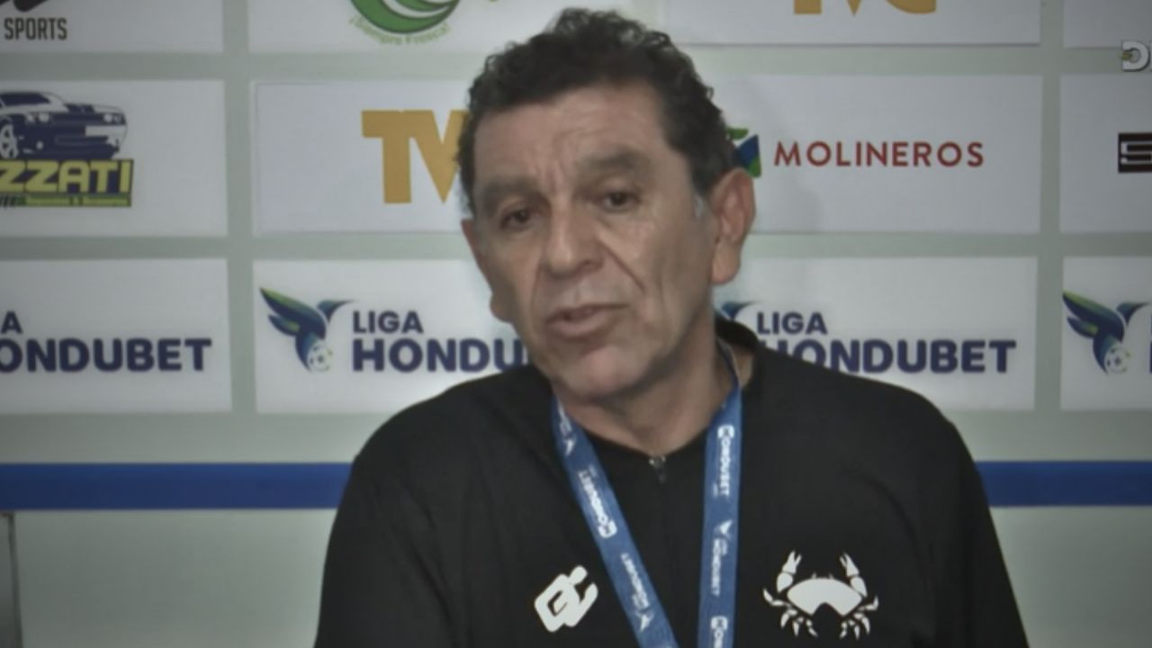 David Patiño pone a disposición su cargo ante la crisis del Victoria