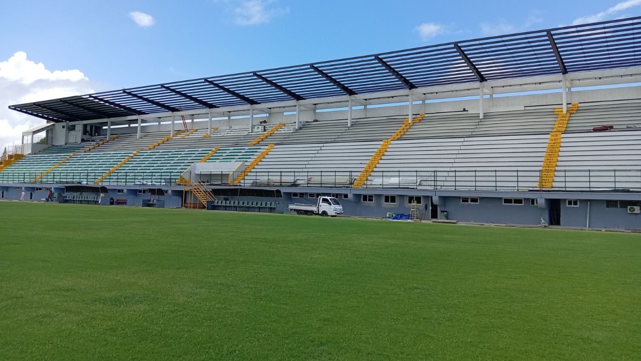 Estadio Excélsior podría convertirse en el quinto con cancha híbrida en Honduras