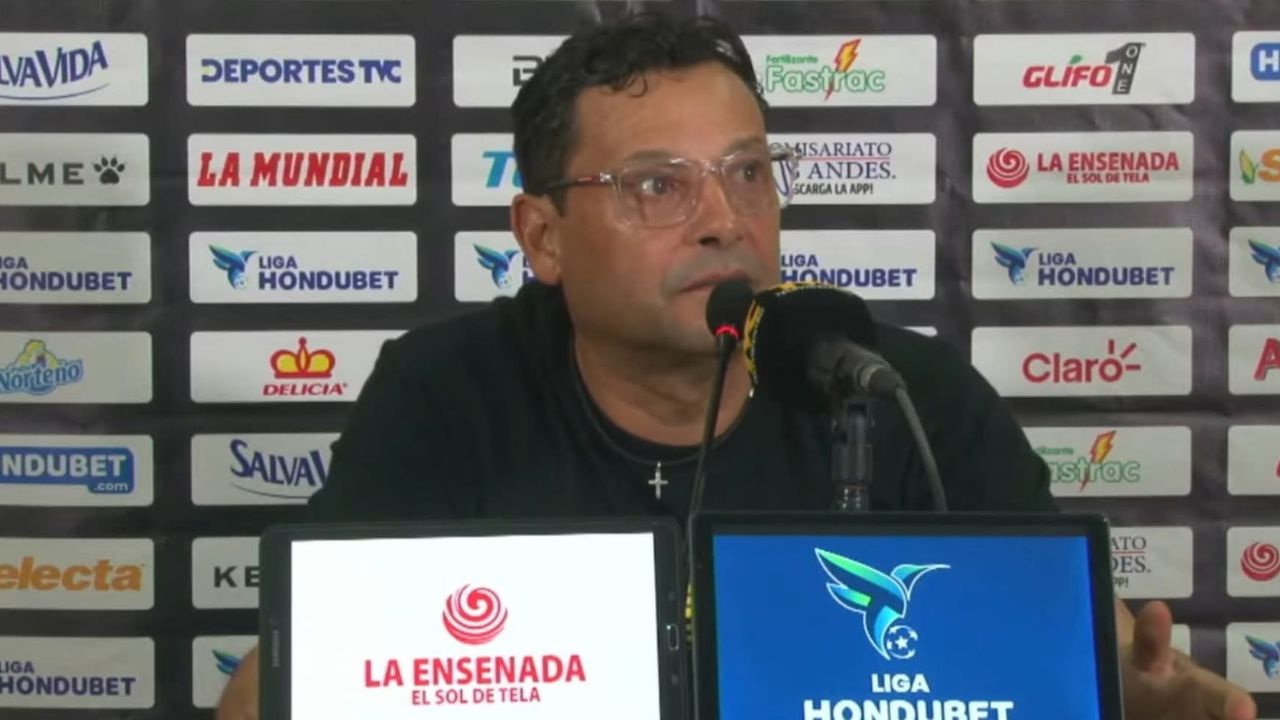 Jeaustin Campos se enfurece en conferencia tras derrota de Real España ante Juticalpa