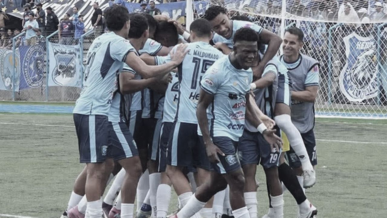 Futbolista hondureño es denunciado por Génesis PN y podría ser separado