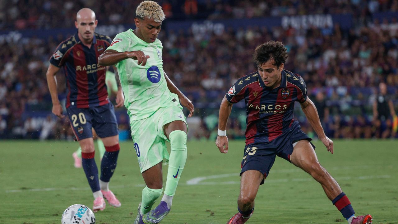 Barcelona supo reponerse y logró remontar ante un aguerrido Levante