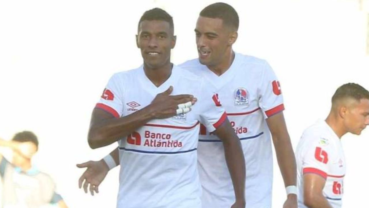 Marcos Montiel menciona al jugador del Olimpia que debería estar en el extranjero