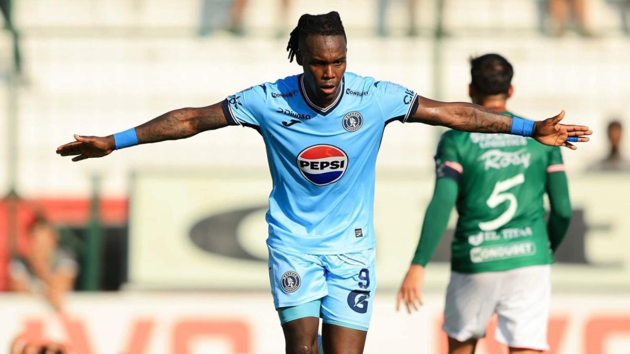Rubilio Castillo deja enigmático mensaje mientras define su futuro