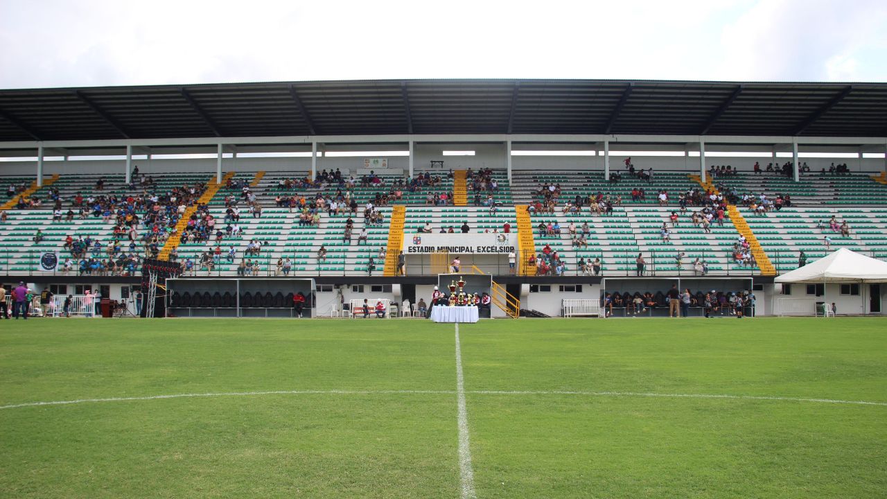 Así fue la reapertura del Estadio Excelsior de Puerto Cortés tras remodelación