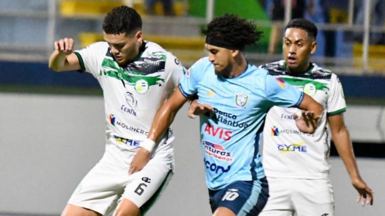 Juticalpa FC y Génesis se conforman con empate en el Juan Ramón Breve