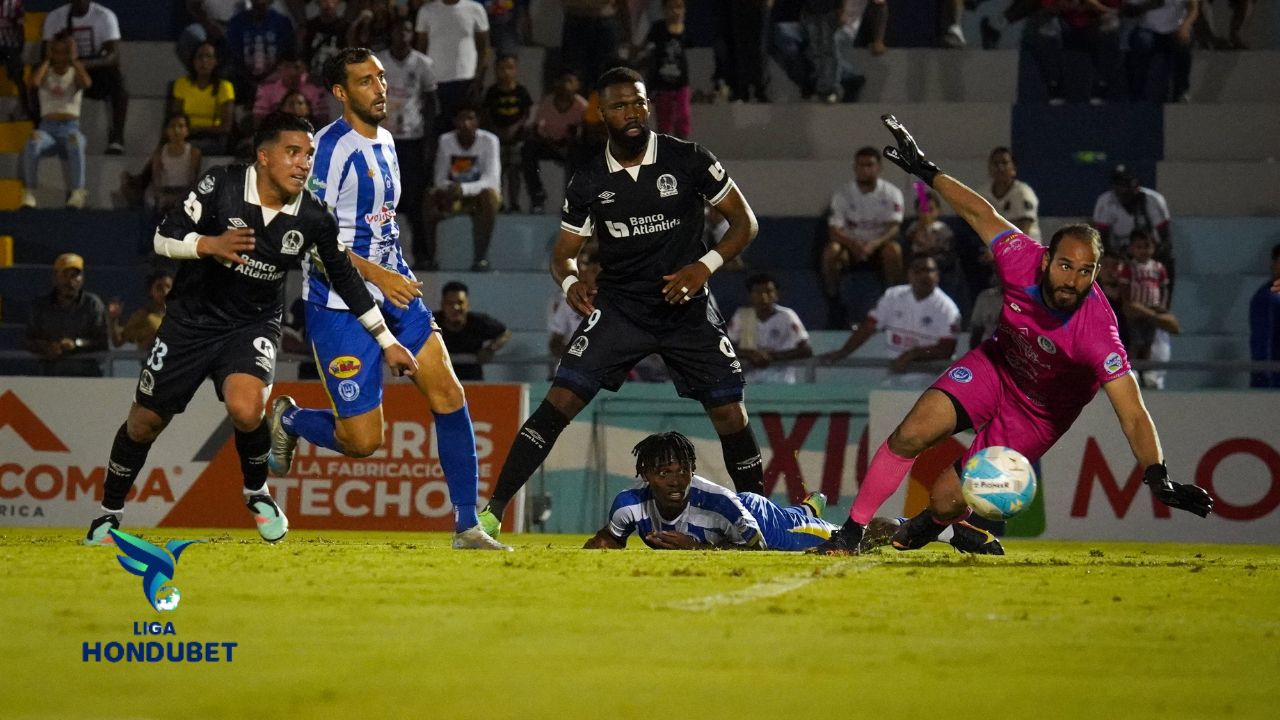Liga Nacional confirma horarios de la jornada 13 del Apertura 2025-26