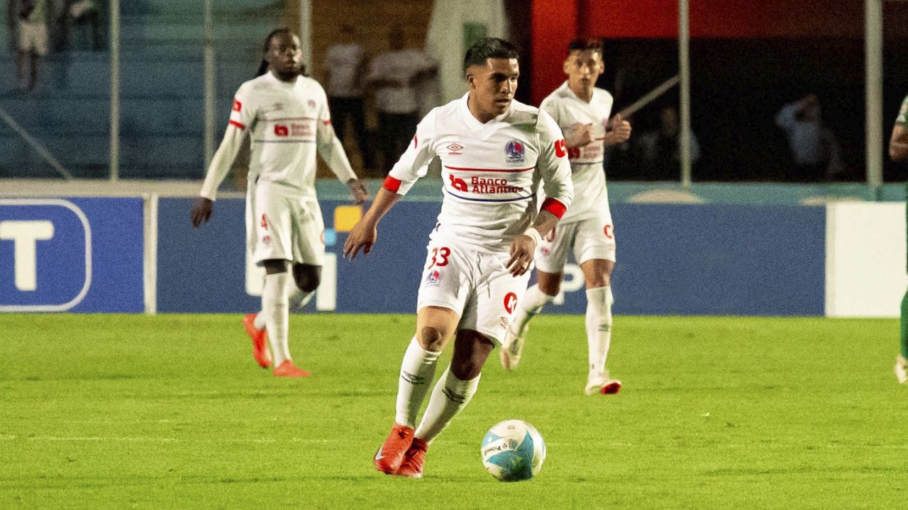Michael Chirinos comparte situación que ha afectado su rendimiento
