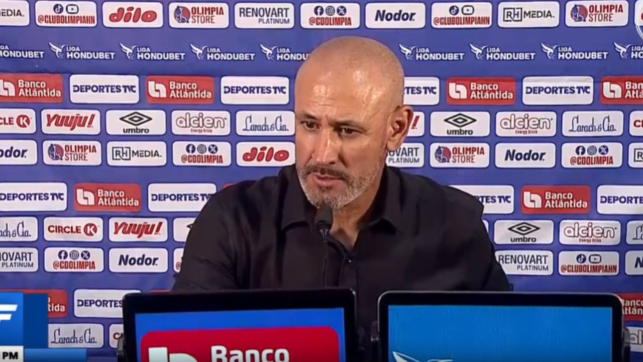Eduardo Espinel atiza contra el calendario de la Liga tras lesiones de tres seleccionados