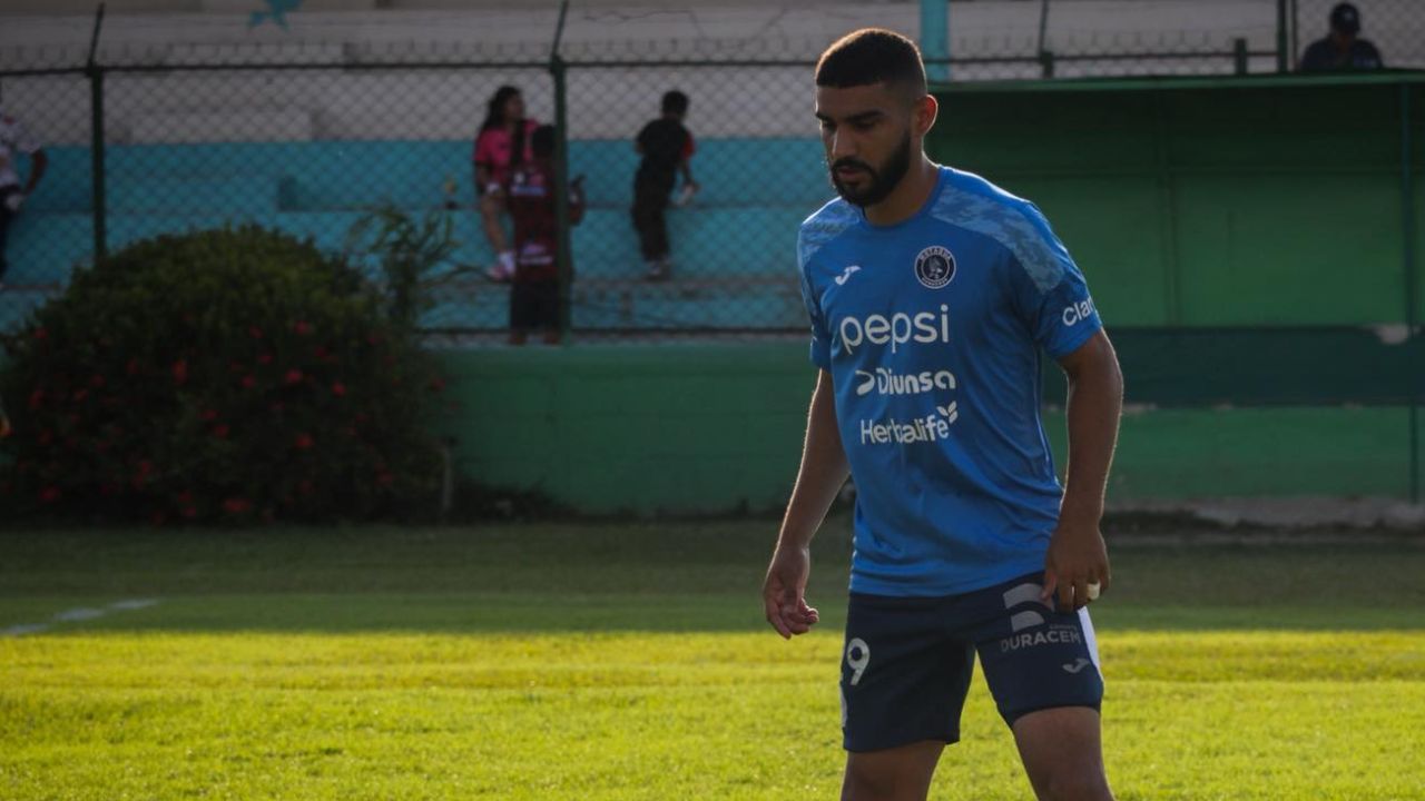 Actualizan el estado del brasileño John Kleber en el Motagua