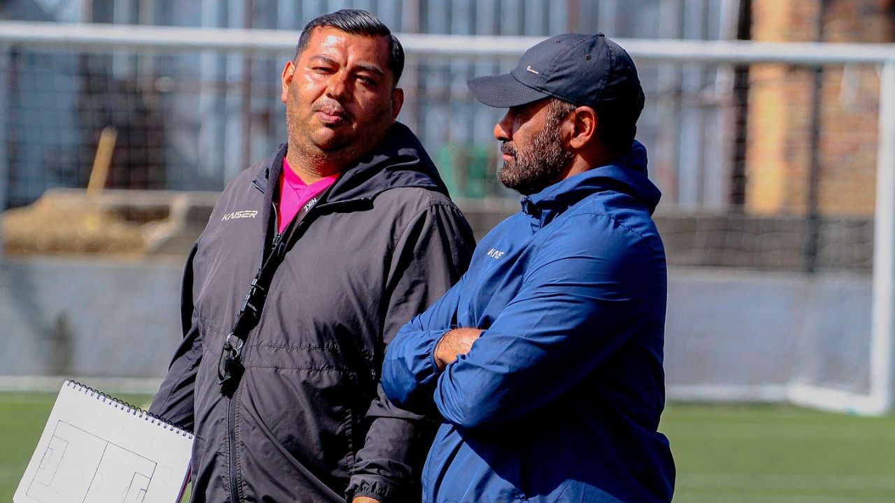 Ninrod Medina es despedido con el Arsenal SAO de la Liga de Ascenso