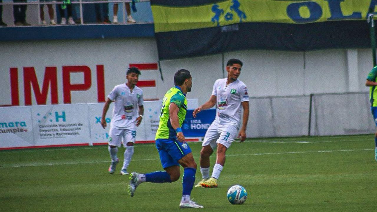 Olancho FC logró la remontada ante Platense en el regreso de Juan Ramón Brevé