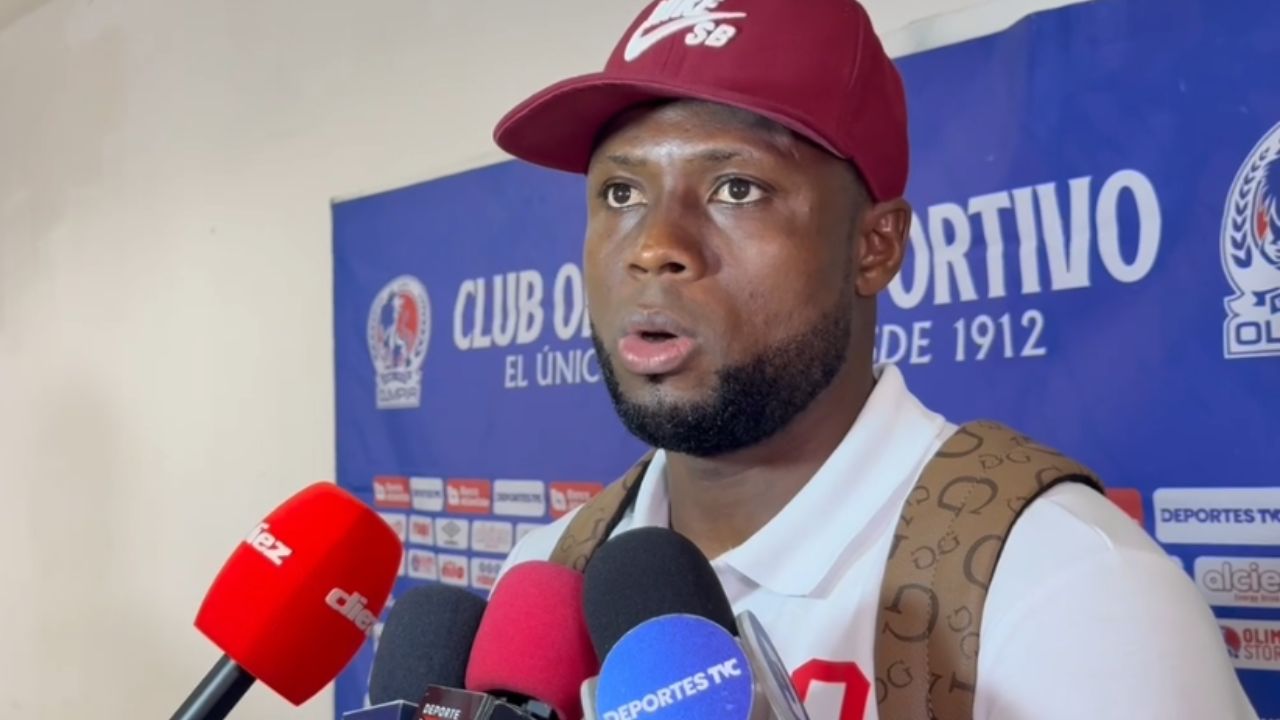 Yustin Arboleda responde a críticas por no anotar  goles y deja mensaje para duelo con Cartaginés