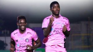 Choloma propinó paliza a Lobos UPN en partido donde exigieron pagos
